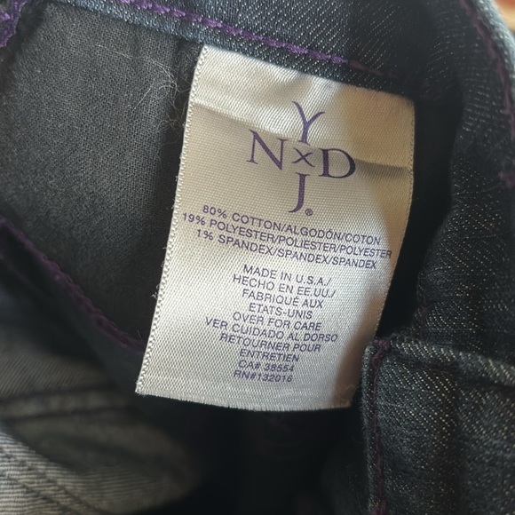 NYDJ Stretch Bermuda Shorts Jorts Sz 6 Dark Denim Red/White Selvedge Slimming - Picture 6 of 7